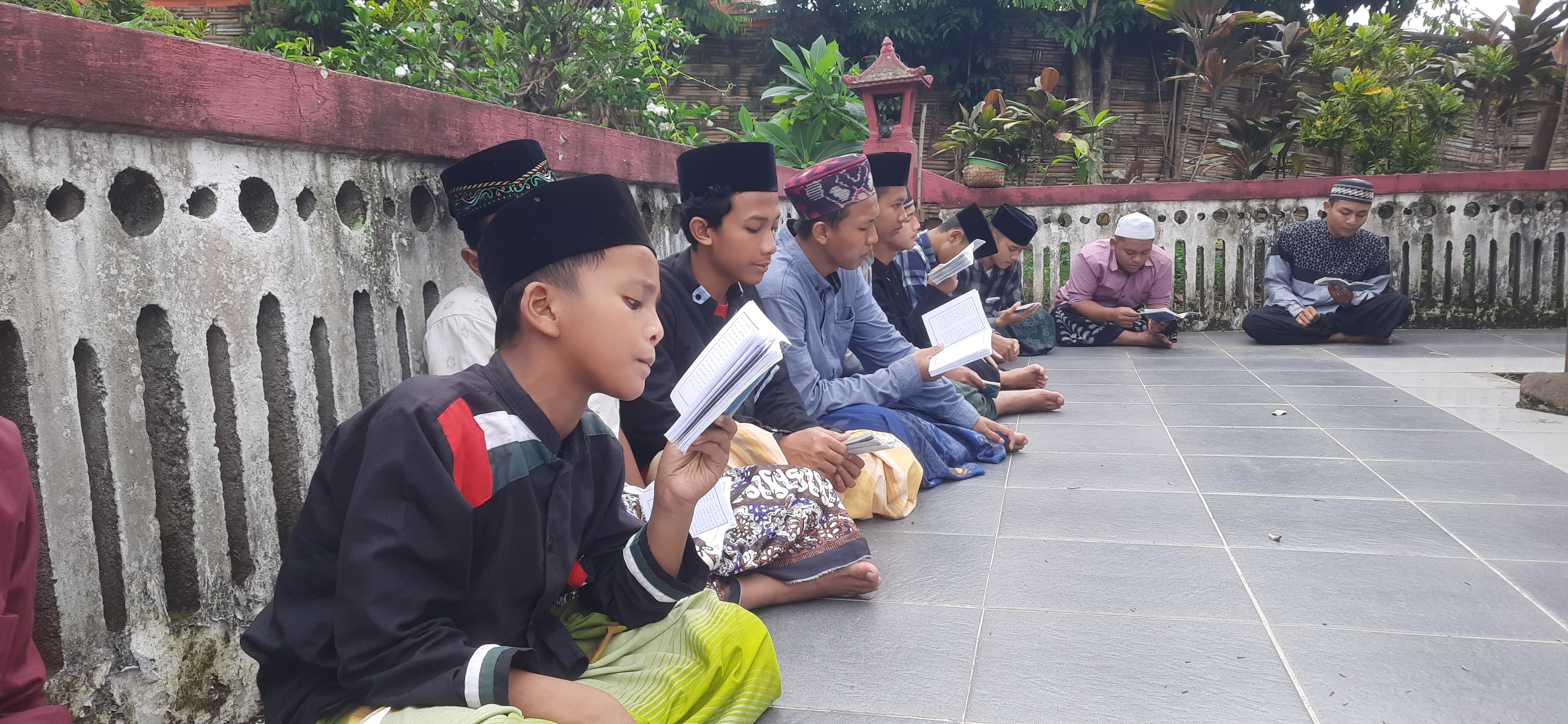 Ziarah Sesepuh Desa
